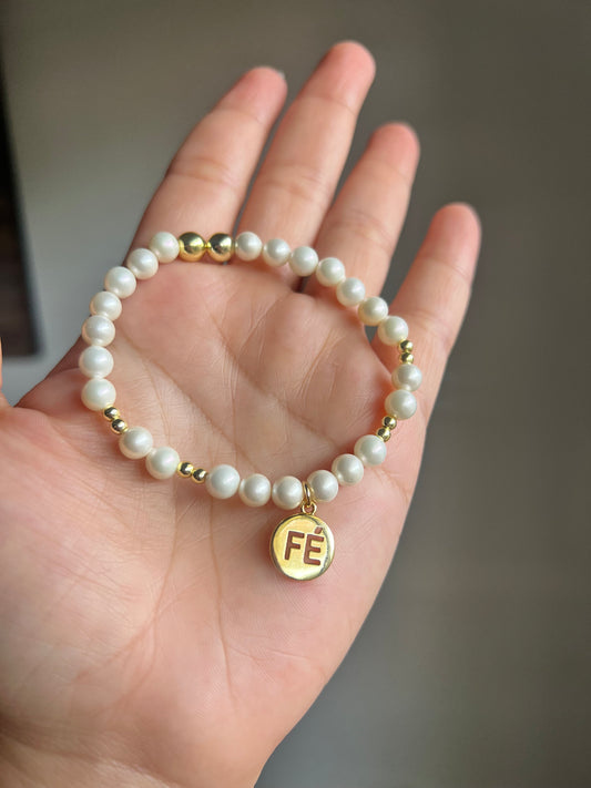 Fe